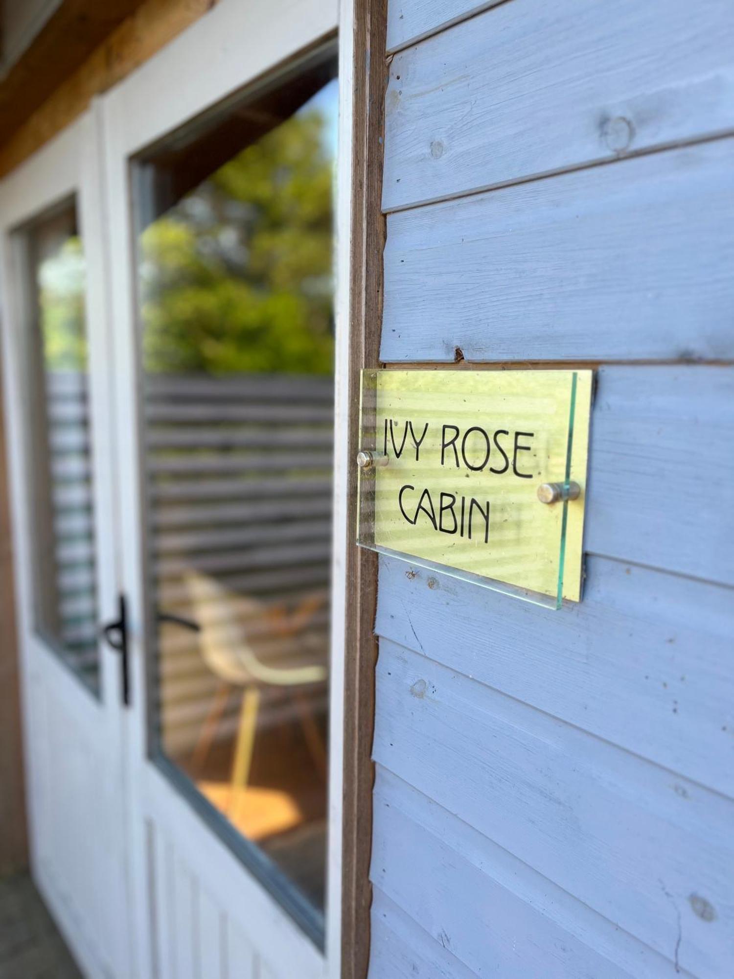 Ivy Rose Cabin No Hot Tub Bude Kültér fotó