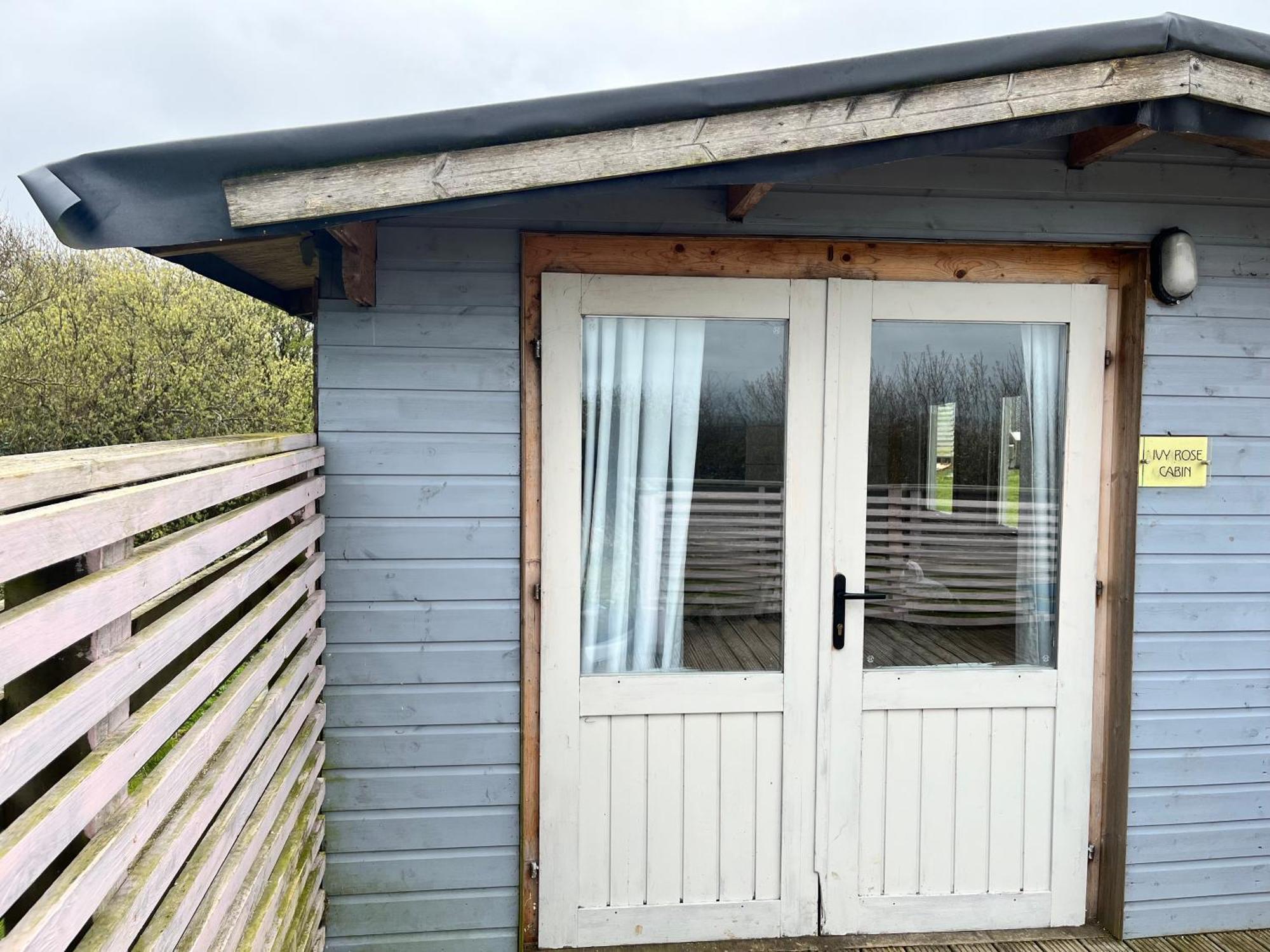 Ivy Rose Cabin No Hot Tub Bude Kültér fotó